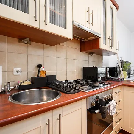 P&o Serviced Mazowiecka Apartment Warschau